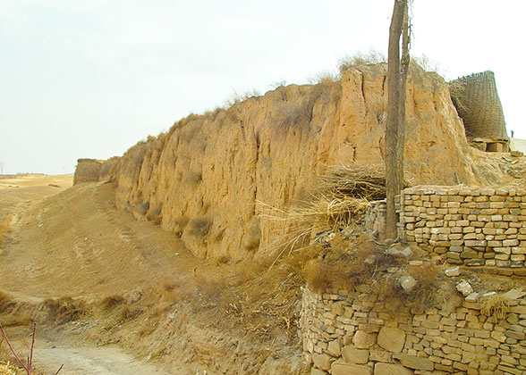 Deserted Great Wall in Shaanxi